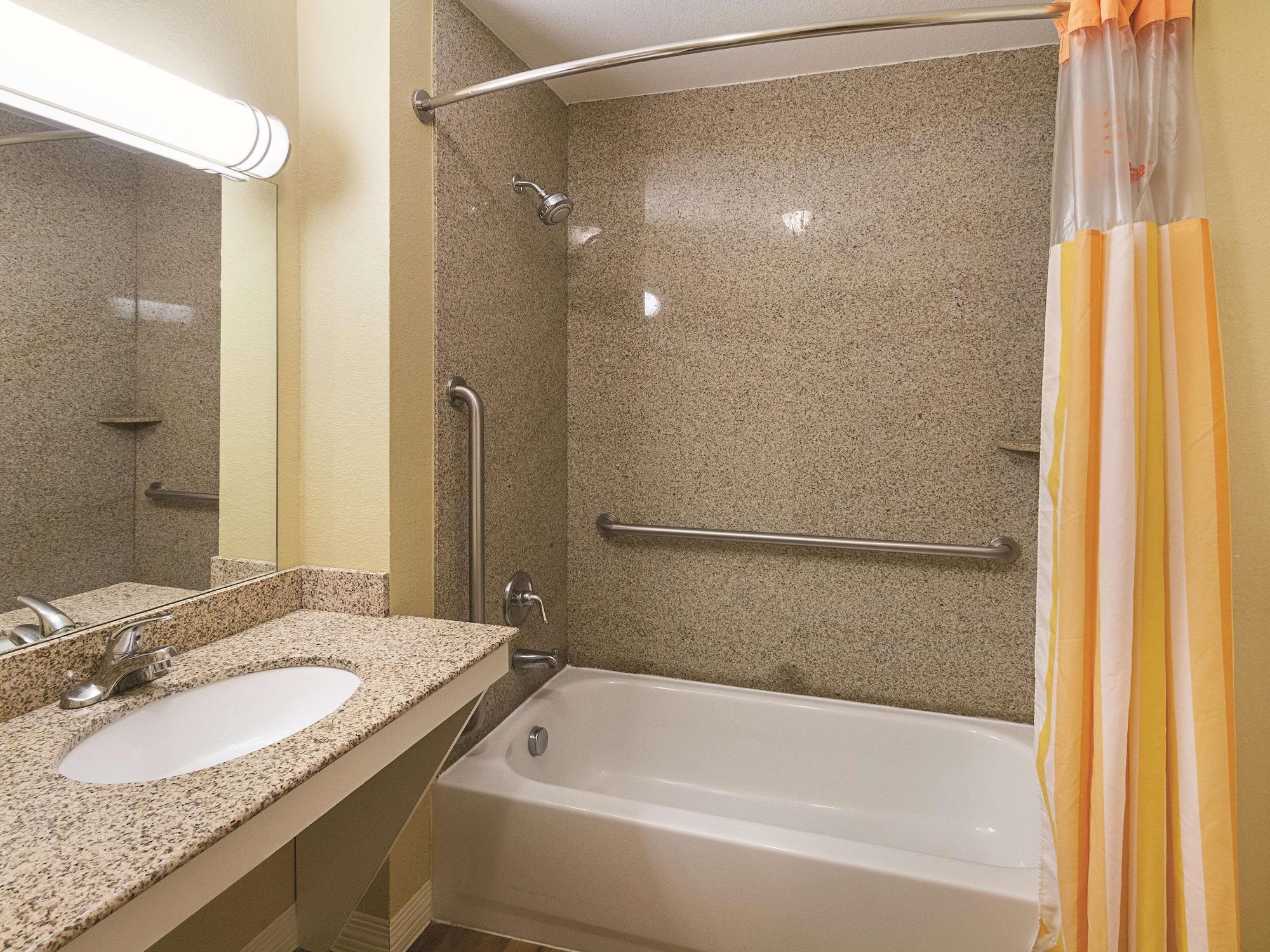 La Quinta By Wyndham Waxahachie Hotell Eksteriør bilde